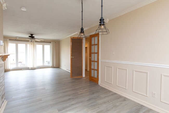 Building Photo - Call Sabrina Thomas at 757-767-0767 for more information
