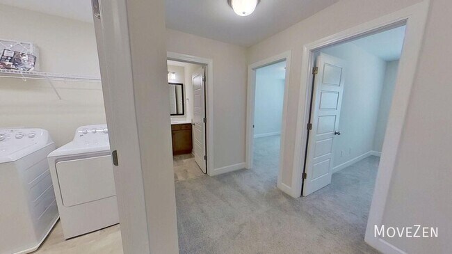 Building Photo - 327 Hollenbeck Pl