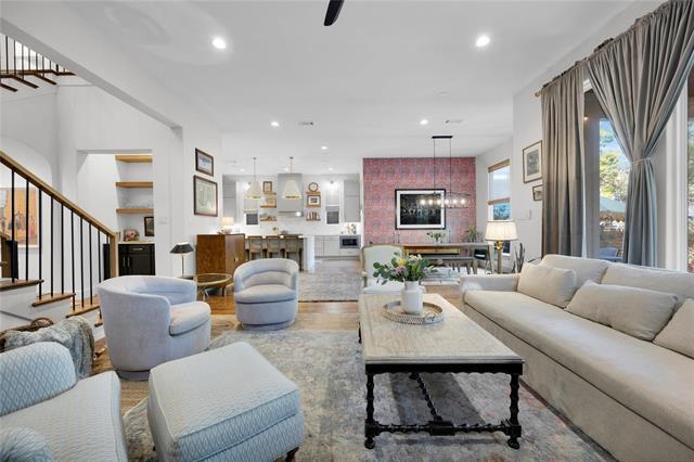 Building Photo - 8810 Groveland Dr