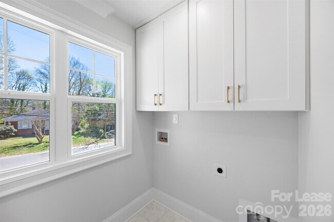 Building Photo - 1331 Condon St
