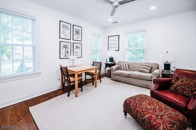 Building Photo - 29 Euclid Ave