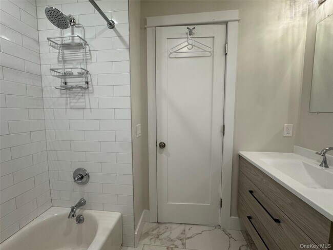 Building Photo - 32 NY-343