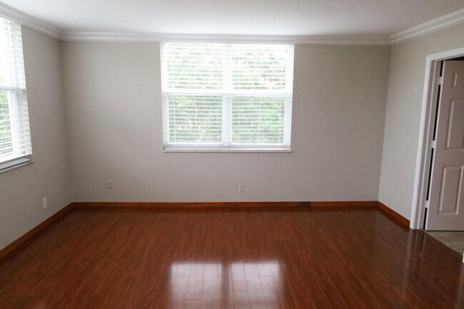 Building Photo - 14623 Bonaire Blvd