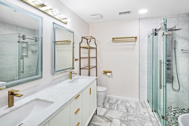 Building Photo - 133 Abbie Ct