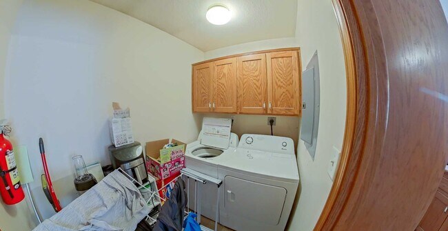 Building Photo - Pet Friendly + Washer & Dryer Included + Off-Street Parking! Available August 1st!