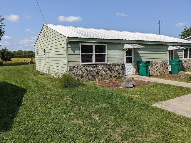 Primary Photo - 1003 S Pittenger Rd