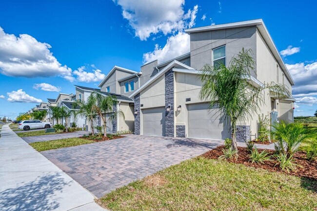 Building Photo - 879 Ocean Course Ave