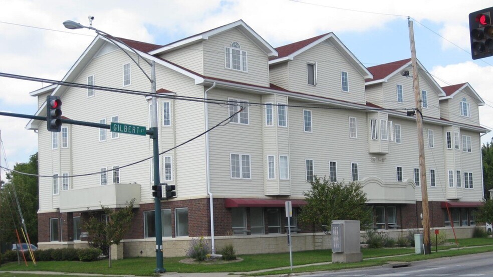 Building Photo - 943 S Gilbert St