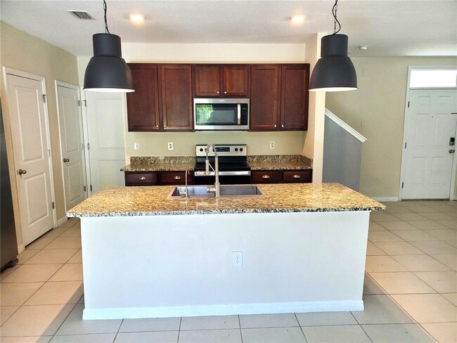 Building Photo - 32871 Brooks Hawk Ln