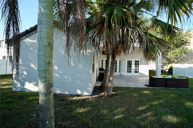 Building Photo - 658 Stanton Dr