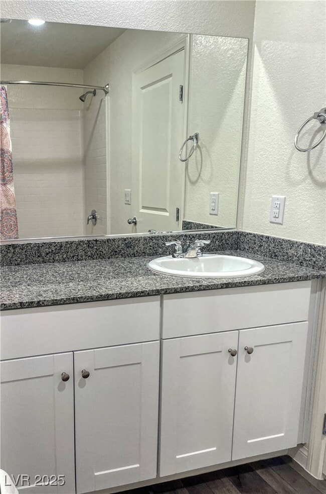 Building Photo - 12748 Feathersong