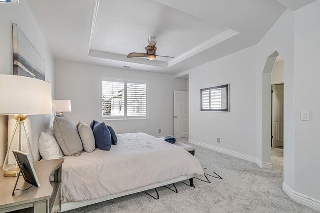 Building Photo - 260 Abigail Cir