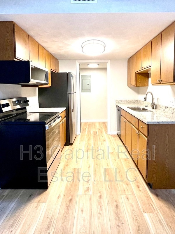 Building Photo - 130 Brookview Dr