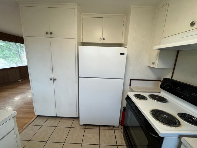 Building Photo - 99-228 Aiea Heights Dr.