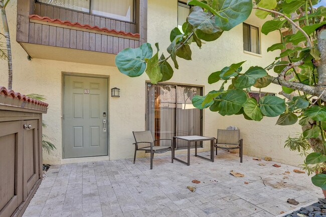 Building Photo - 1330 NW 13th St