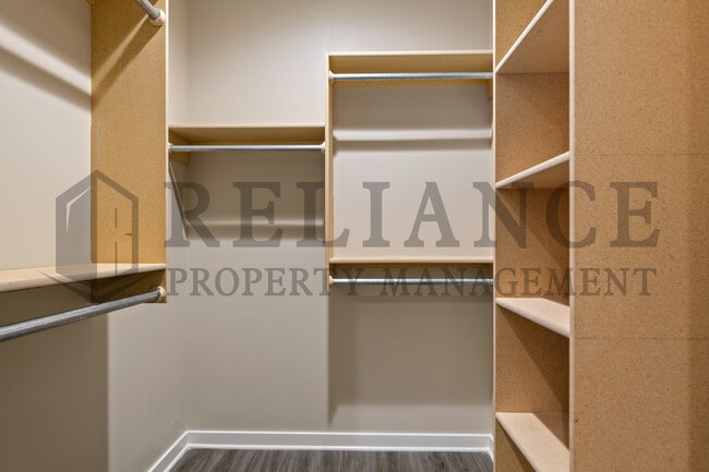 Building Photo - 3225 N Cedar Downs Ln