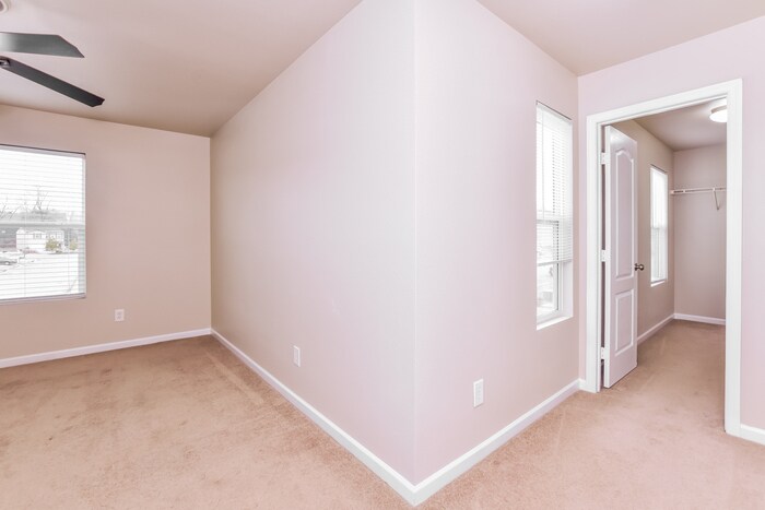 Building Photo - 114 Whitestone Dr NE