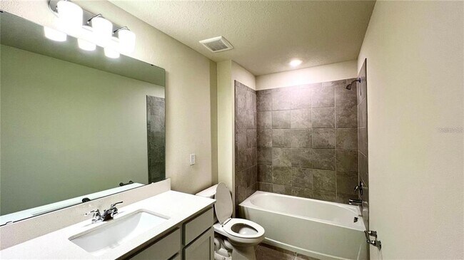 Building Photo - 2855 Stunning Ave