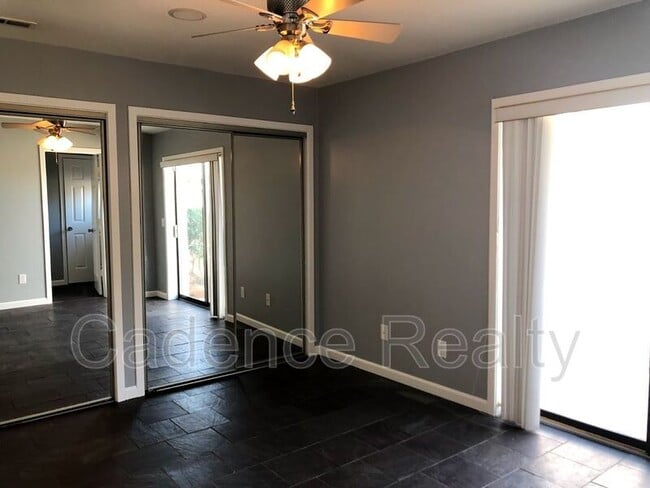 Building Photo - 306 Halyard Ct