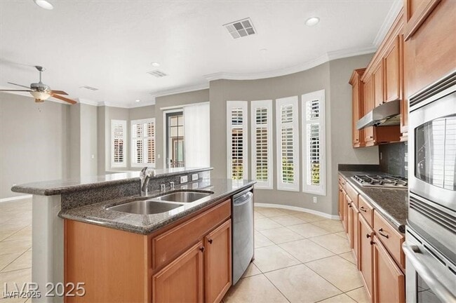 Building Photo - 9225 Dalmahoy Pl
