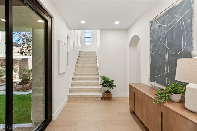 Building Photo - 12024 Whitehills St