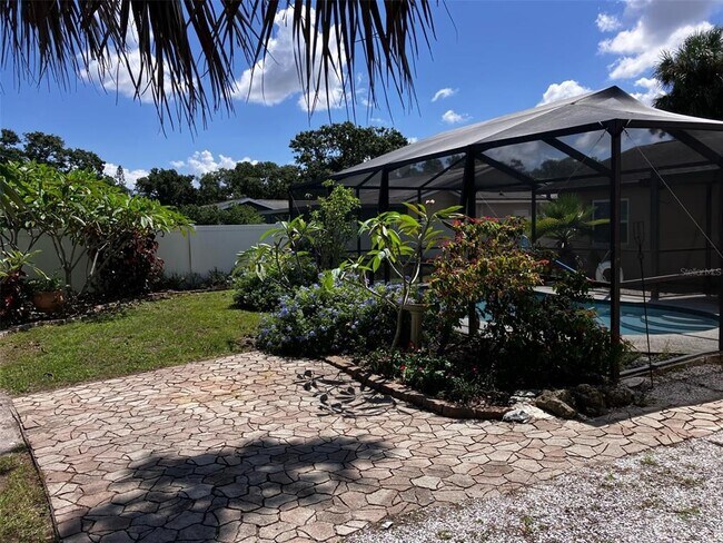 Building Photo - 8067 Candlewoode Dr