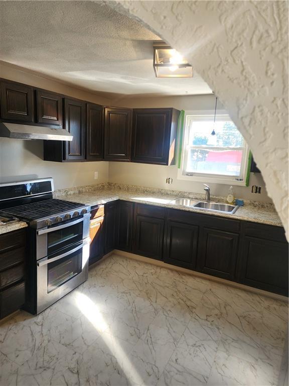 Building Photo - 1345 Chalkstone Ave