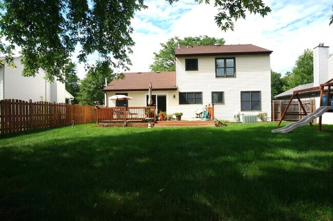 Building Photo - 1851 Longboat Dr