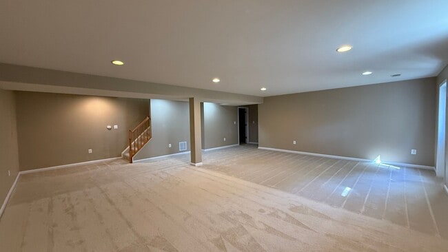 Building Photo - Somerset Ridge