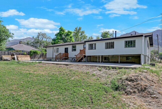Building Photo - Honeyville 6955 N