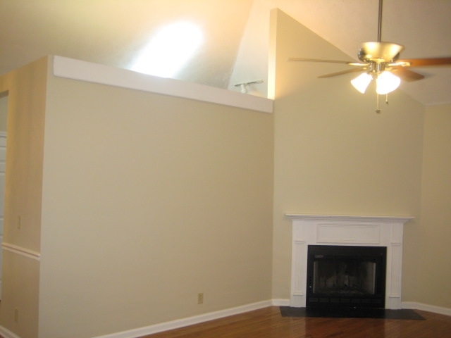 Building Photo - 307 Briarwood Ln