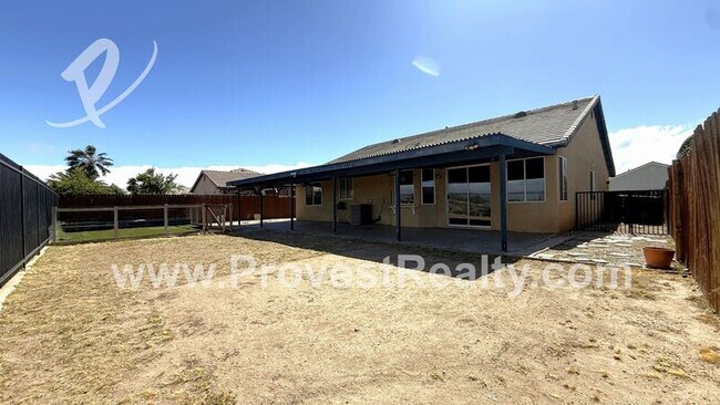 Building Photo - 9115 Honeysuckle Ave