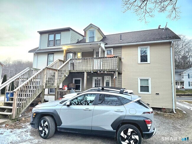 Building Photo - 46 Mountain St