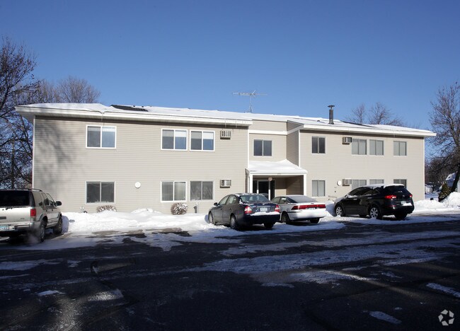 Building Photo - Evergreen Apartments