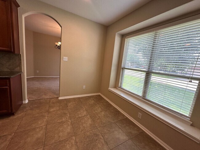 Building Photo - For Lease | 4 Bed, 2.5 Bath | 2,587 Sq Ft ...