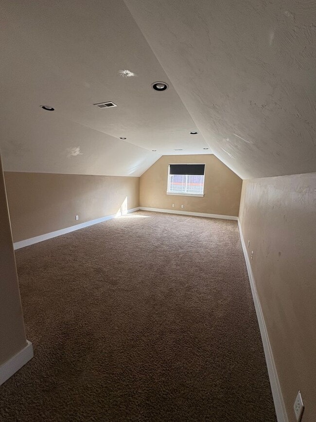 Building Photo - Spacious 4BR in Meadow Creek – Fenced Yard, Bonus Room, Near Trails - Southside of Bozeman!