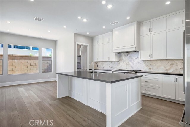 Building Photo - 212 Mistwater