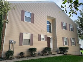 Building Photo - New Macungie Rental Listing