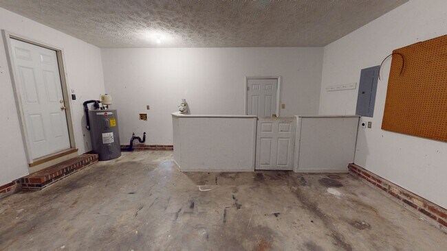 Building Photo - 40 Overlook Rd
