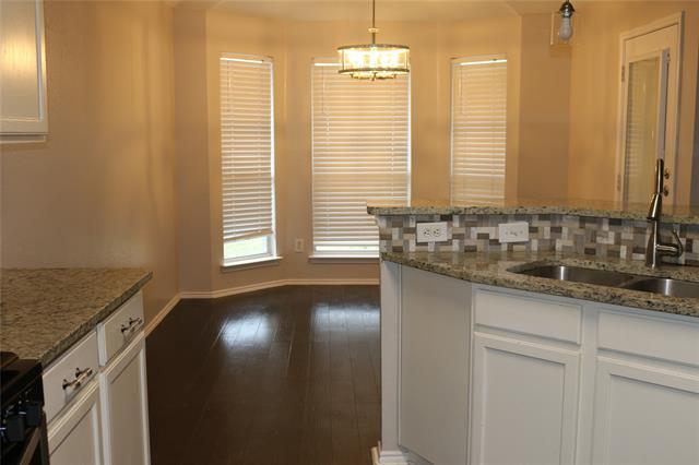 Building Photo - 3912 Chelsea Dr