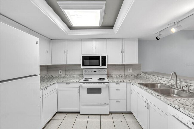Building Photo - 12135 Environmental Dr