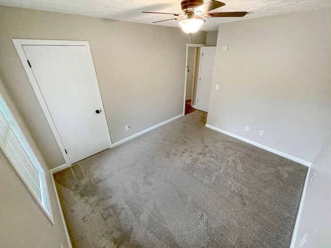 Building Photo - Powder Springs - 3BR - Fully Renovated