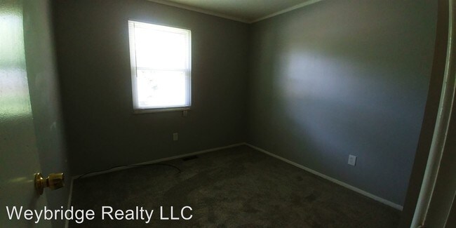 Building Photo - 3 br, 1 bath House - 2119 Sevenhills Drive
