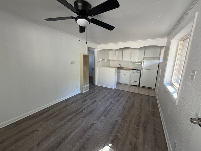 Building Photo - 3 Arapahoe Pl