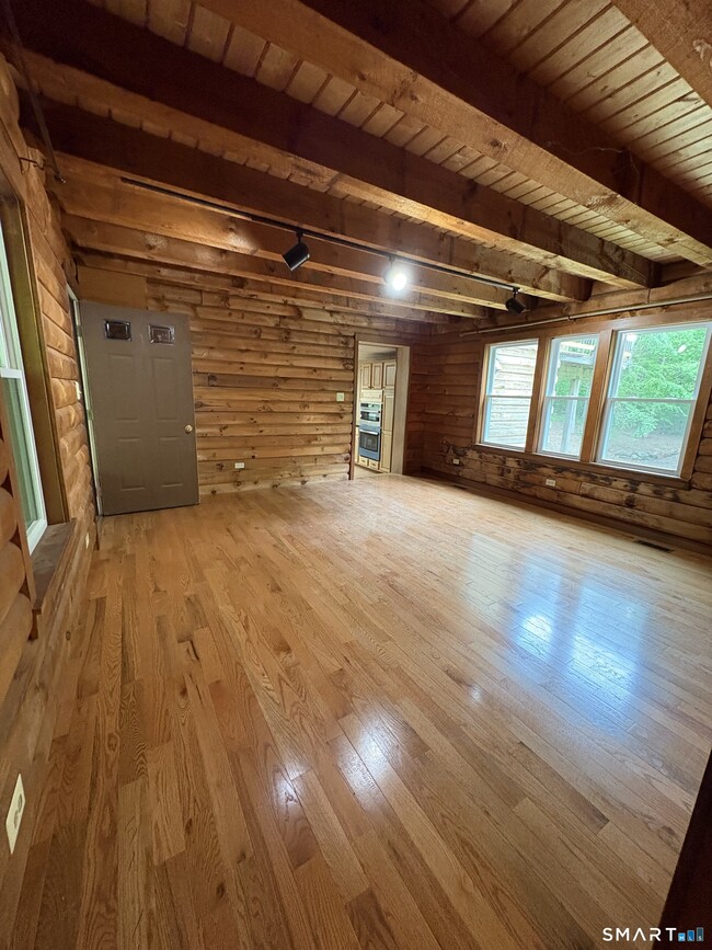 Building Photo - 149 Salem Rd