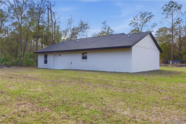 Building Photo - 8341 N Pine Needle Terrace