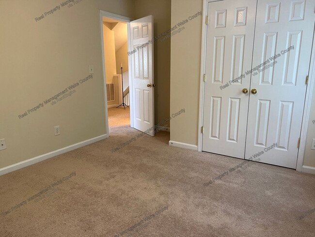 Building Photo - 2516 Farlow Gap Ln