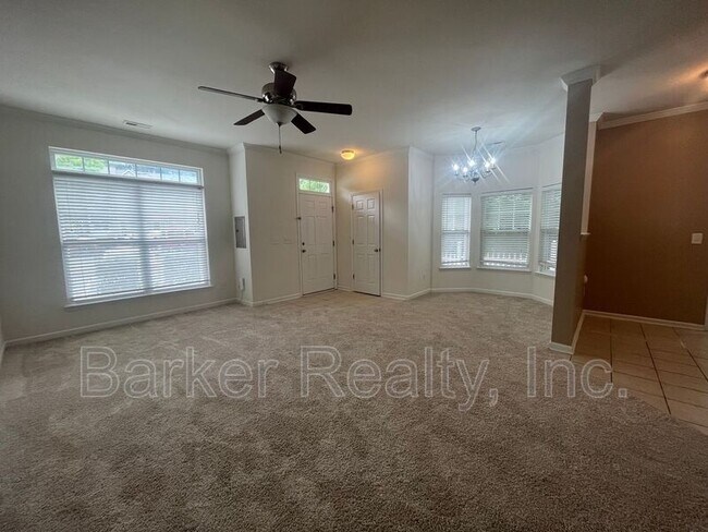 Building Photo - 11711 Mezzanine Dr