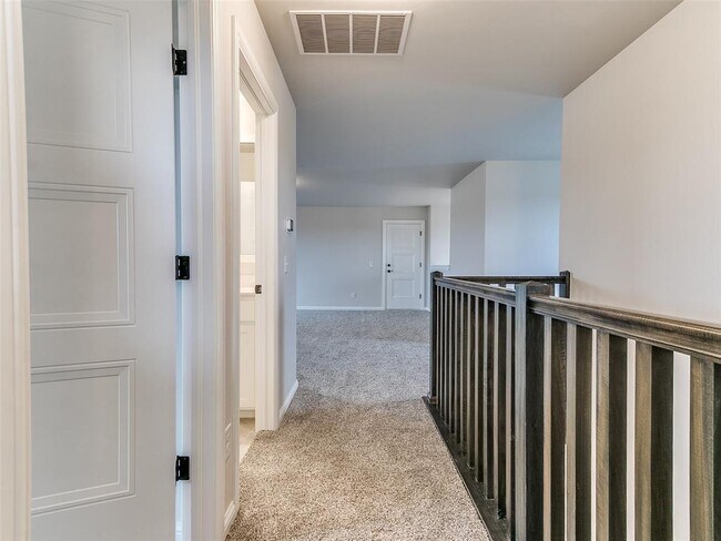 Building Photo - 2817 Bens Cir