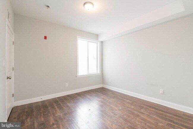 Building Photo - 1222 N 7th St